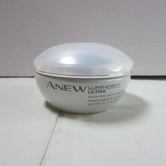 Anew Luminosity Ultra Advanced Skin Brightener SPF 15 Discontinued 1 oz 2012 - Picture 1 of 4